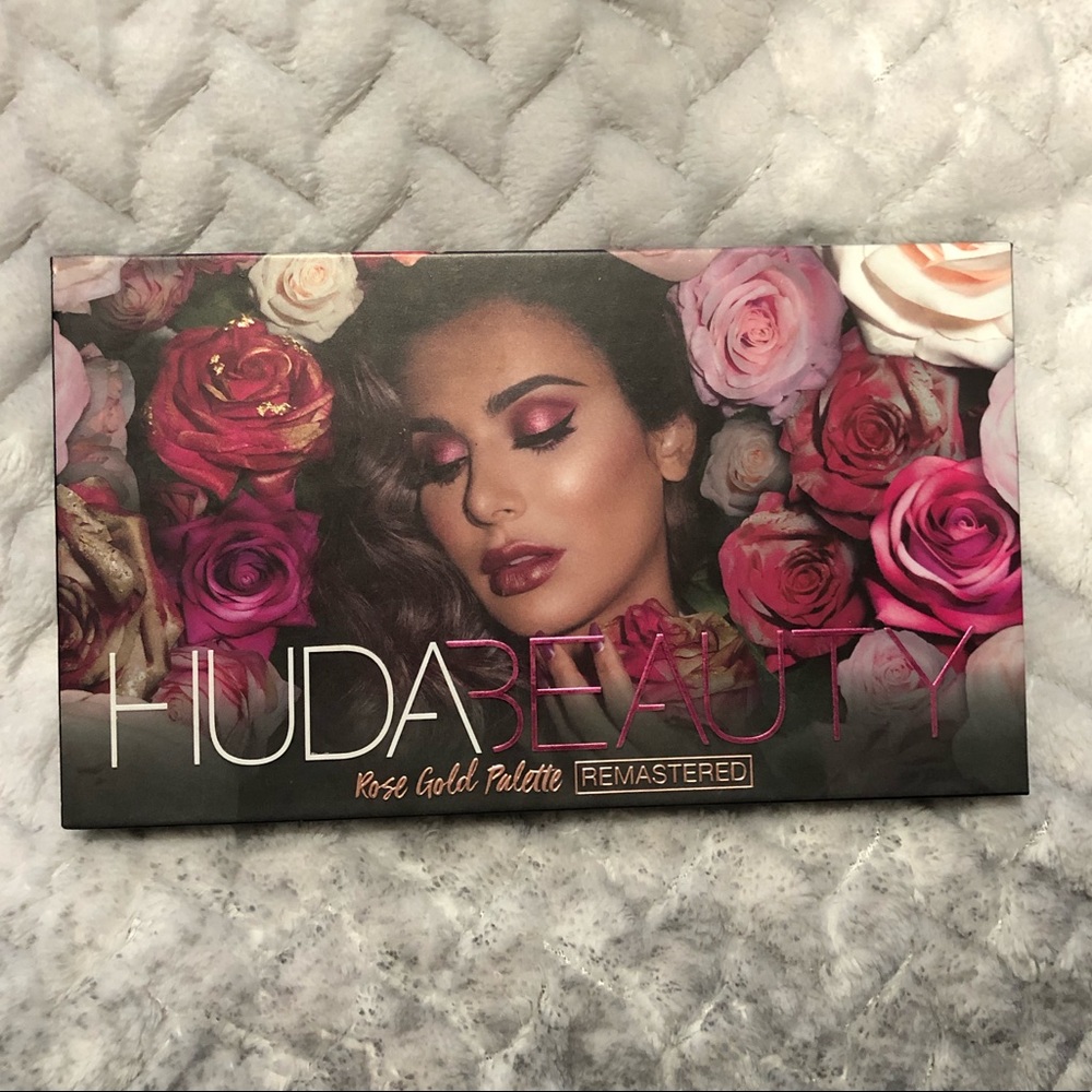 HUDA BEAUTY ‘remastered rose gold’ palette